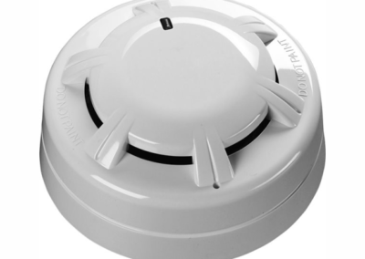 DETECTOR DE FUMAÇA CONVENCIONAL ORBIS COM LED PISCANTE